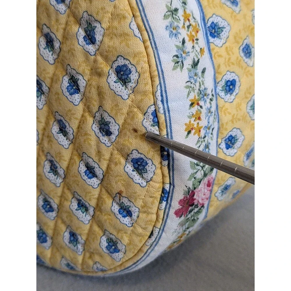 Rare Vintage Vera Bradley ELIZABETH Yellow Round Travel Cosmetic Bag Case Train